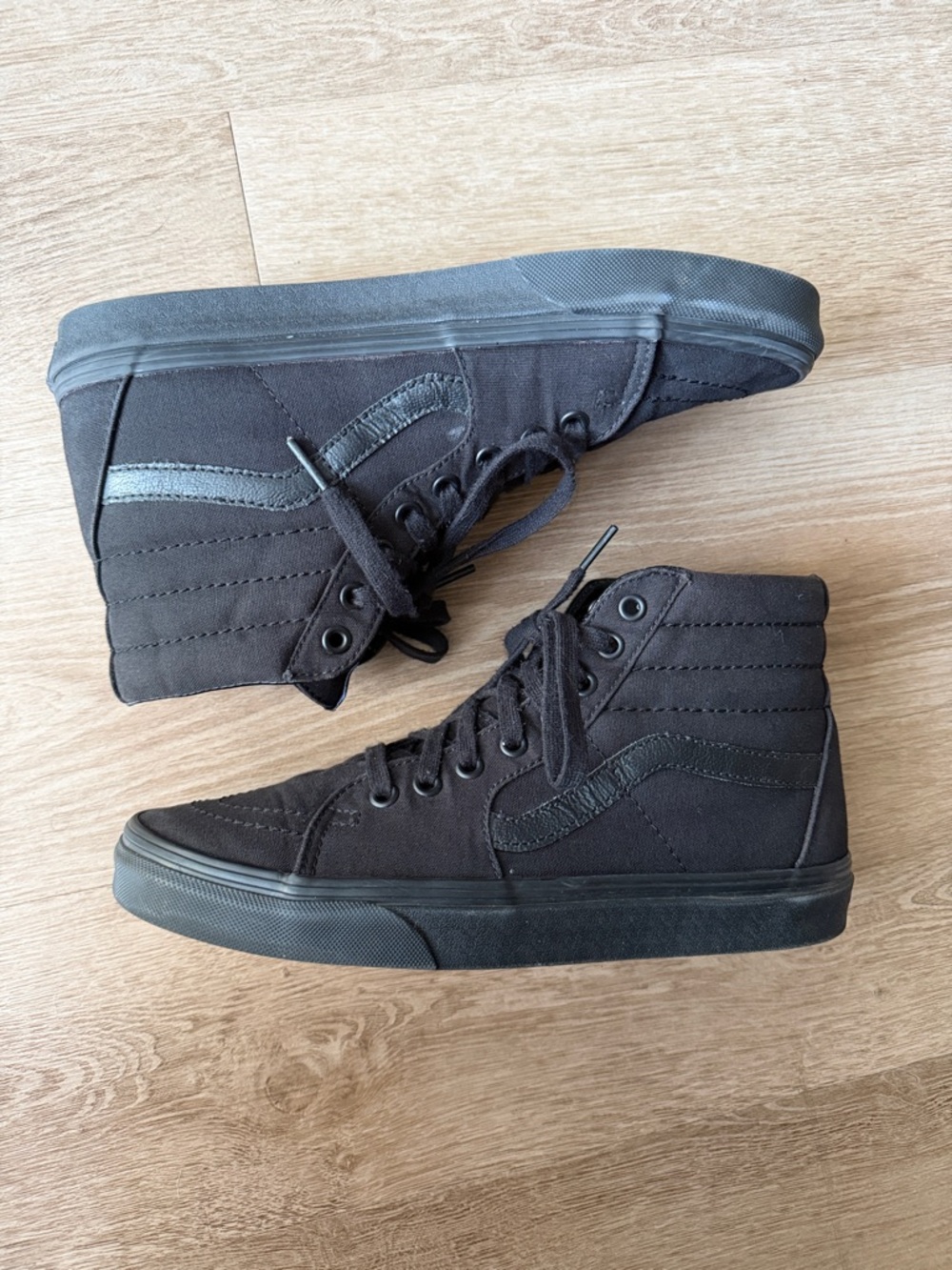 Vans Sk8 Hi Triple Black Men’s 8 | Women’s 9.5 - Picture 3 of 8